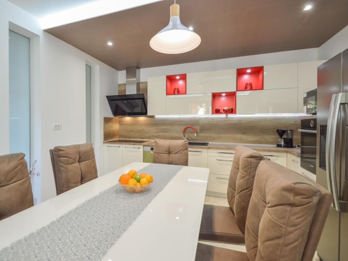 Apartment Mornar-5 By Interhome Trogir Dış mekan fotoğraf