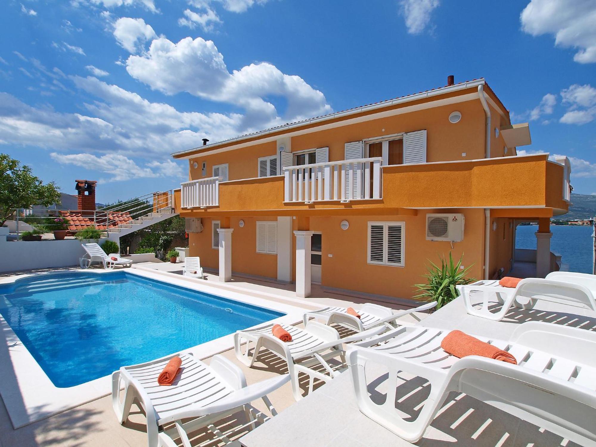 Apartment Mornar-5 By Interhome Trogir Dış mekan fotoğraf
