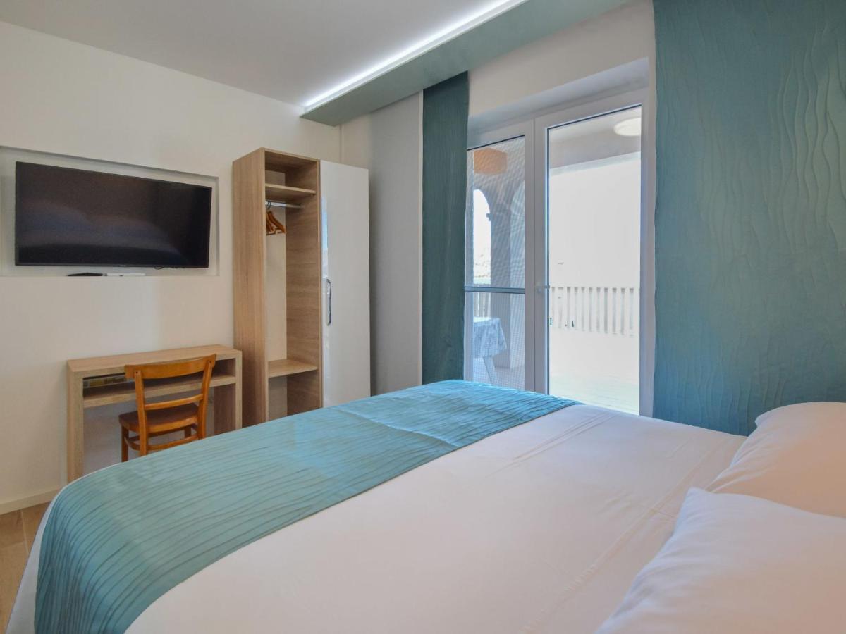 Apartment Mornar-5 By Interhome Trogir Dış mekan fotoğraf
