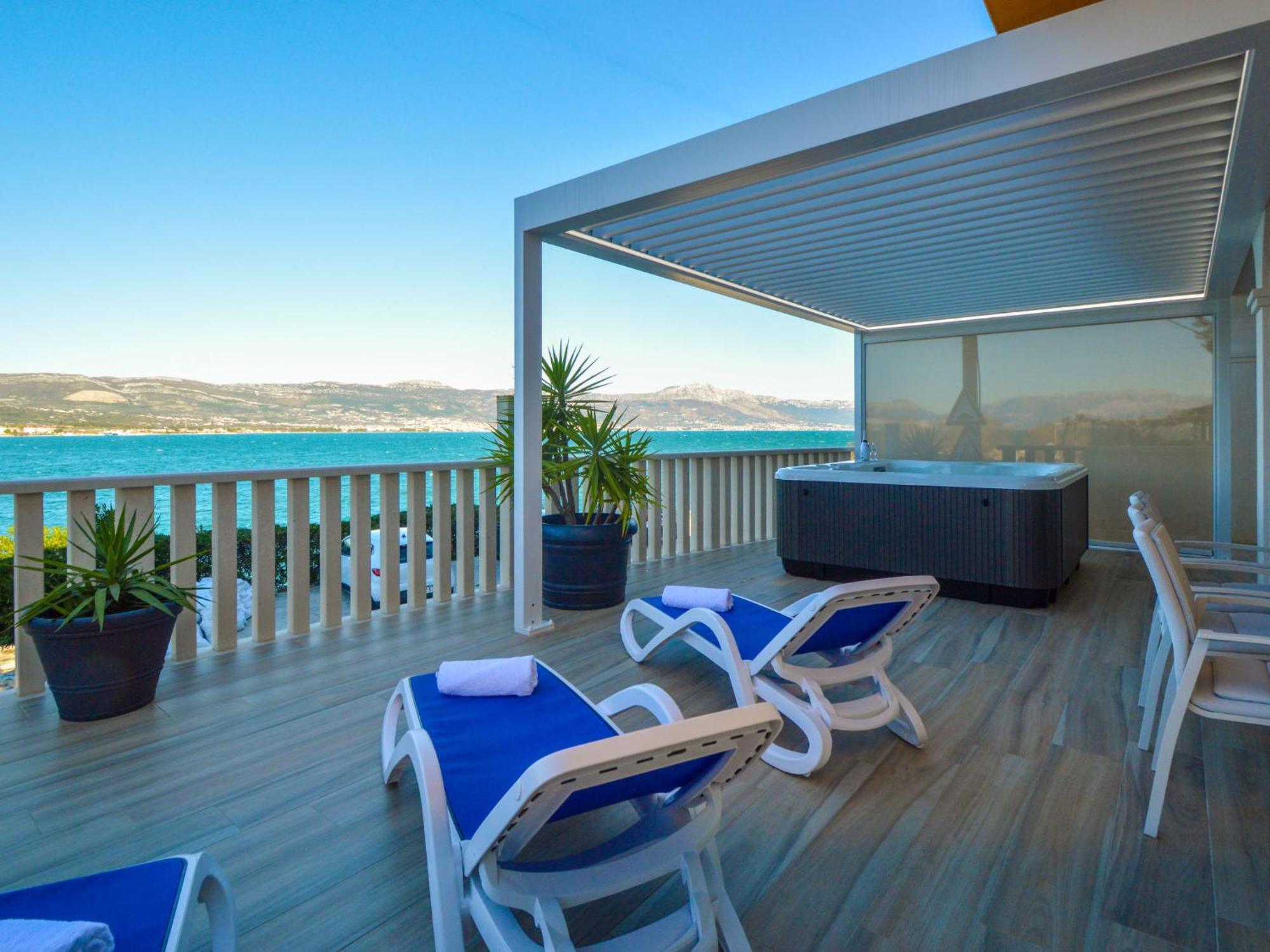 Apartment Mornar-5 By Interhome Trogir Dış mekan fotoğraf